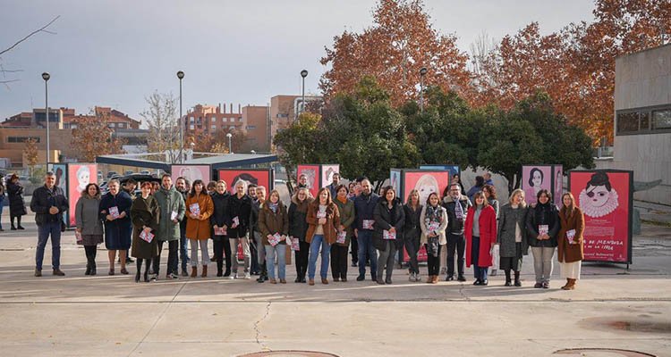 Una exposición repasa la vida de 29 mujeres referentes de Castilla-La Mancha