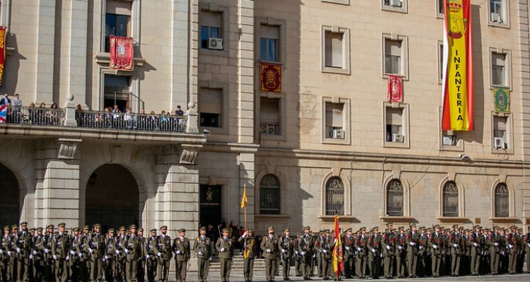 La Academia de Infantería de Toledo celebra la fiesta de la Inmaculada por todo lo alto