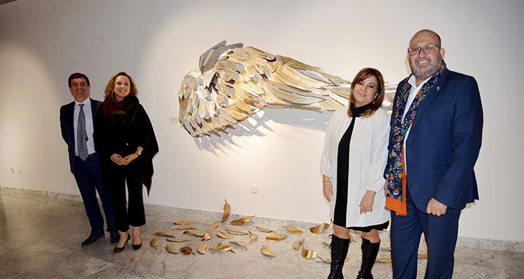 La toledana Asunción Caballero expone 33 esculturas que forjan igualdad