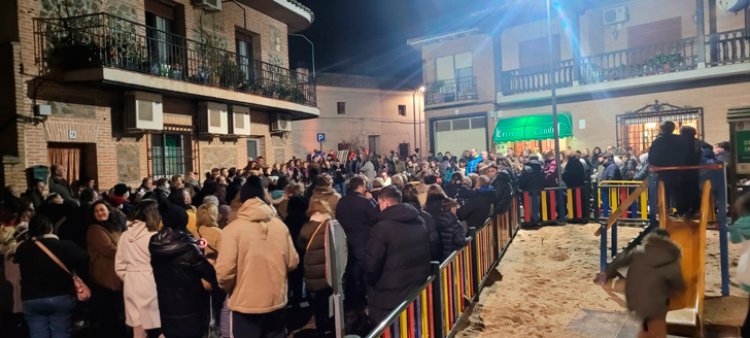 Bargas recupera la fiesta de San Antón cincuenta años después con la participación de 300 vecinos