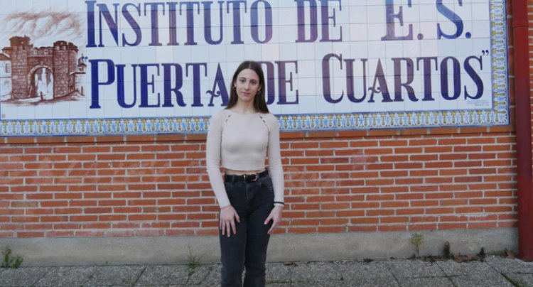 La alumna del IES Puerta de Cuartos de Talavera, Ainhoa Ávila, becada por Amancio Ortega