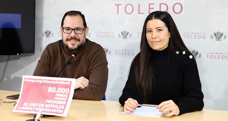 El Ayuntamiento de Toledo se suma a prohibir el uso de móviles en centros educativos