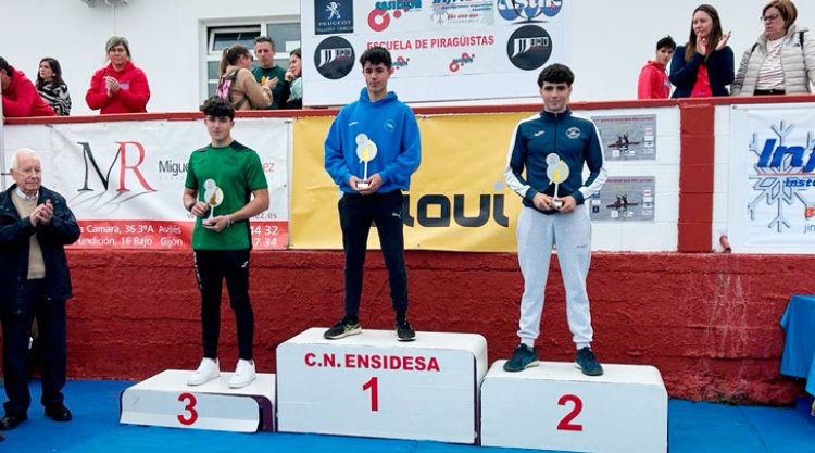 Los palistas talaveranos Lucas Muñoz y Arturo Aguilar suben al podio en Asturias