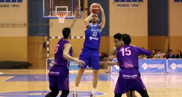 El Baloncesto Talavera gana al Guadalajara Basket en el mejor partido de la temporada