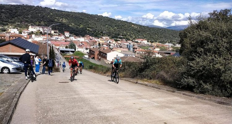 Óscar González se adjudica el III Trofeo Pueblo de Pepino disputado por 140 ciclistas