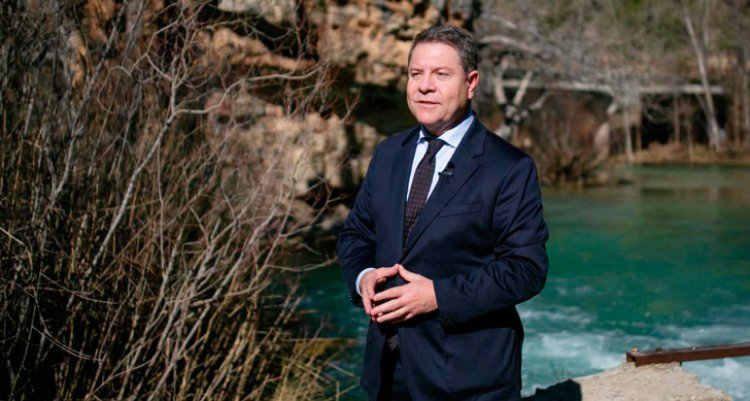 El presidente de Castilla-La Mancha reivindica el agua como el elemento esencial de la vida