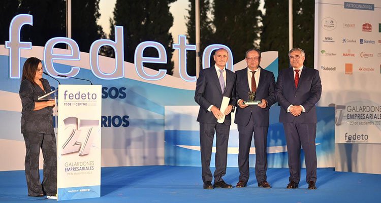 Ruiz Molina recogió en nombre de la Junta el premio concedido al CRID de talavera de la Reina.