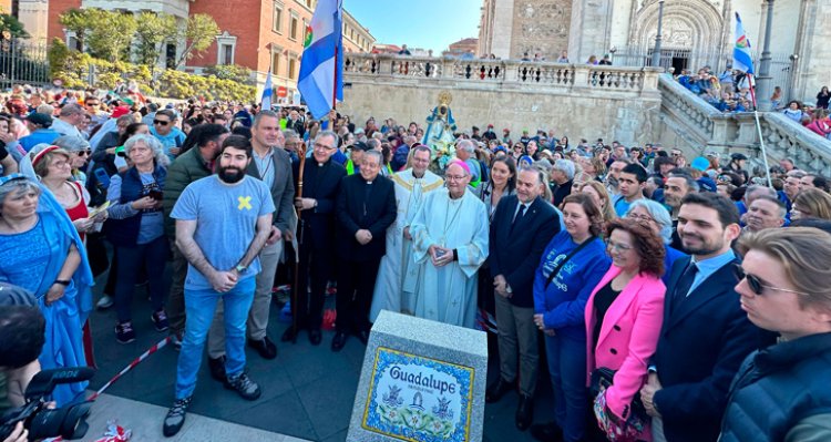 Unas 2.000 personas participan en Madrid en el acto inaugural del Camino Real de Guadalupe
