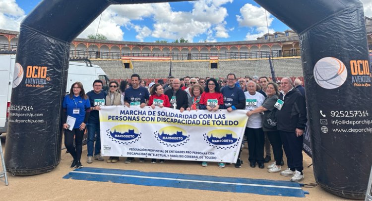 Más de 500 corredores participan en la Marcha MARSODETO y 41 en la Carrera Solidaria