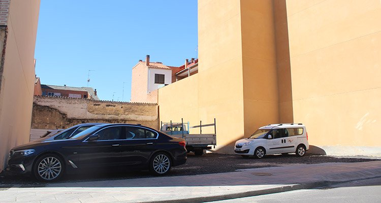 El Ayuntamiento de Torrijos crea aparcamientos públicos en solares privados