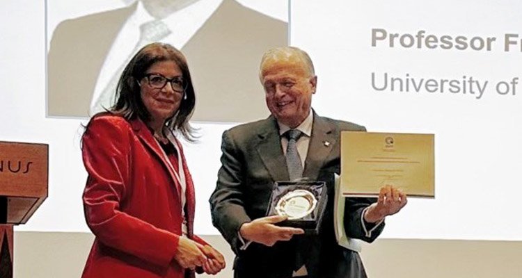 El talaverano Francisco Zaragozá, premio de las facultades europeas de farmacia