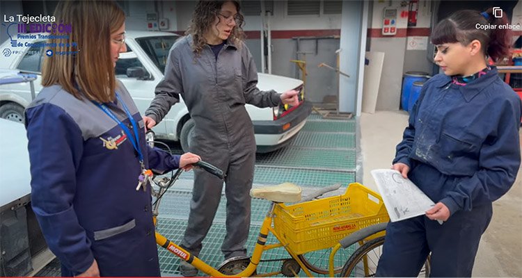 El IES Alonso Quijano de Quintanar gana con la 'Tejecleta' un premio nacional de FP