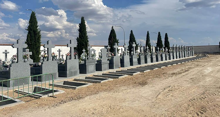 El cementerio de Torrijos se amplía con 25 sepulturas y 45 nichos