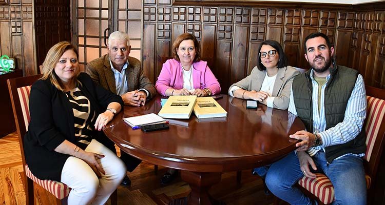 El Ayuntamiento de Sonseca expone en la Diputación de Toledo sus proyectos