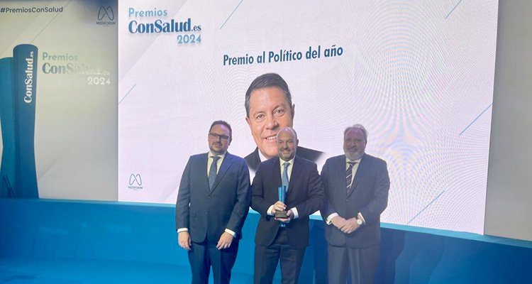 Emiliano García-Page, distinguido con el premio ConSalud 2024 al Político del Año