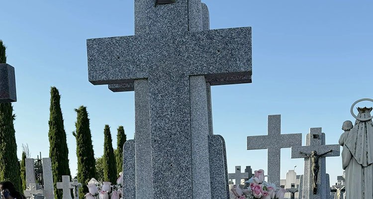 Noblejas y Escalonilla también sufren robos de crucifijos en sus cementerios