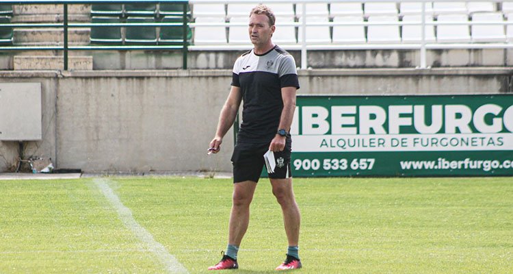 Rubén Gala deja de ser entrenador del CD Toledo