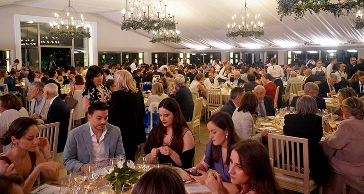La cena de la patrona del Colegio de Médicos de Toledo congrega a más de 600 profesionales