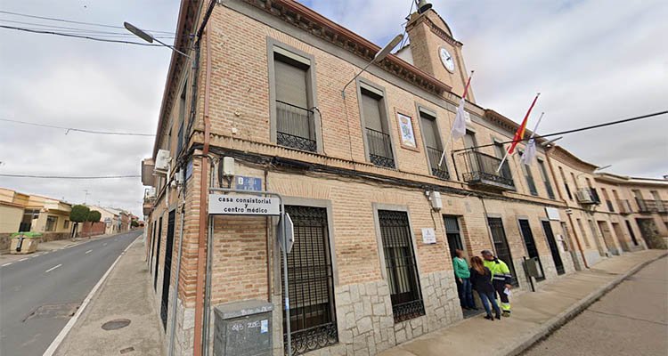 El teniente de alcalde de La Mata denuncia una agresión física en el ayuntamiento