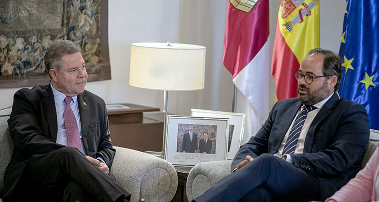 Page y Núñez valoran el gran acuerdo alcanzado en el nuevo Estatuto de Autonomía