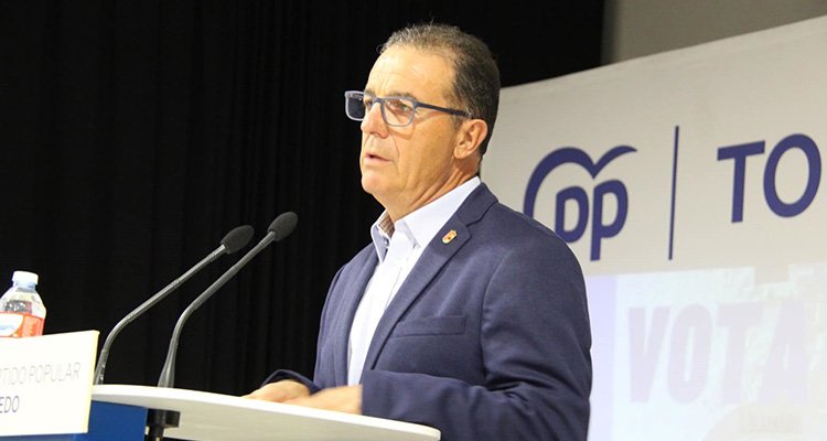 El PSOE pedirá la expulsión del alcalde de Camuñas y el PP anuncia un expediente