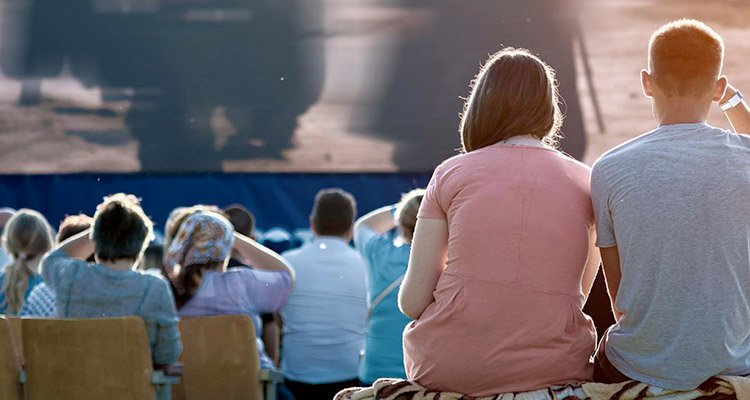 Más de 70 actuaciones de teatro, música, danza y circo en la primera quincena del mes de agosto