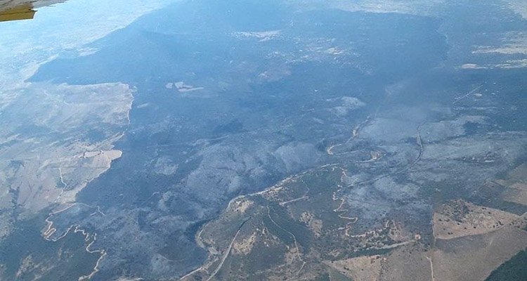 El incendio de La Estrella baja a nivel 1 y se desconfinan los cuatro pueblos afectados