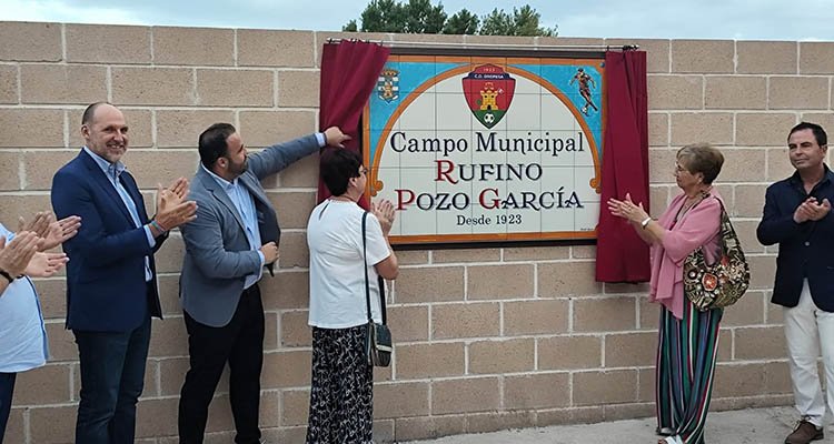 Oropesa reinaugura su remozado campo de fútbol con homenaje a Rufino Pozo