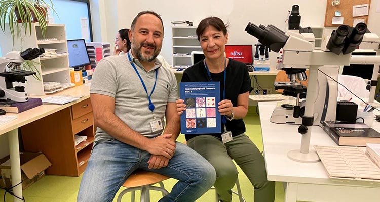 Dos médicos del hospital de Toledo, coautores del Libro Azul de la OMS