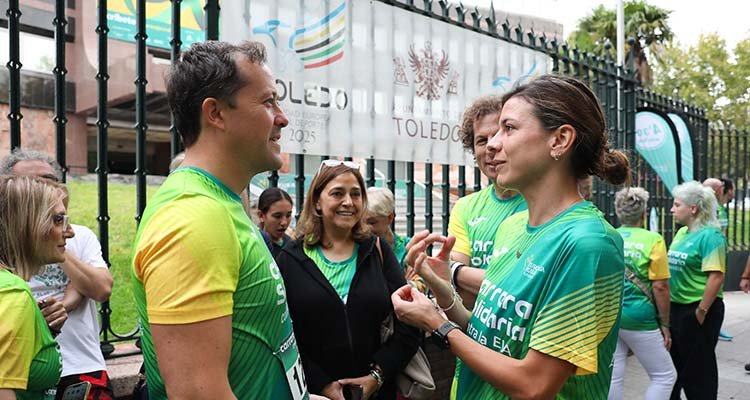 El alcalde de Toledo, con la atleta Irene Sánchez-Escribano.