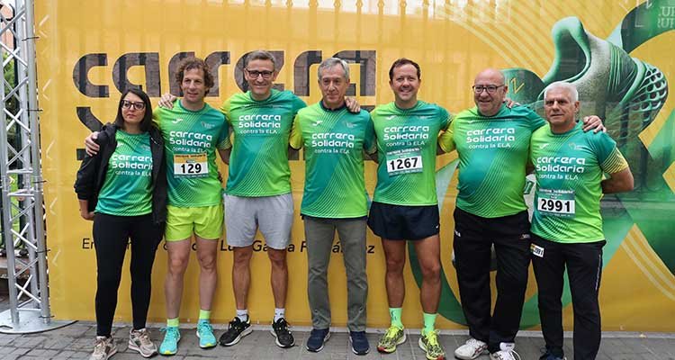 Representantes del PP en los gobiernos local y provincial, con los directivos de Eurocaja Rural.