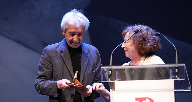 José Sacristán recibe el premio 'Toda un vida de cine' del Feciso