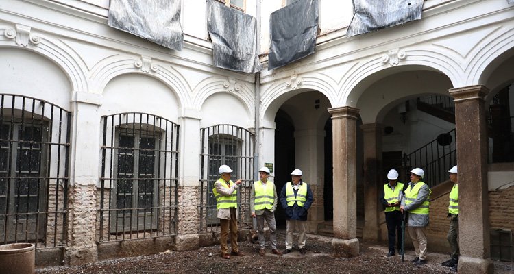 Velázquez visita el futuro Museo de Toledo en Abdón de Paz