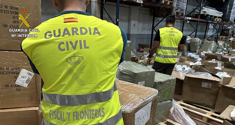 La Guardia Civil interviene en Toledo prendas falsificadas por valor de 1,4 millones