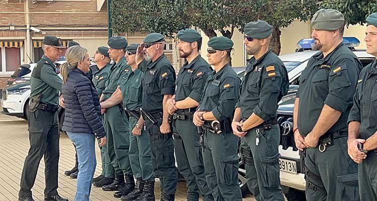 Tolón despide a los 57 guardias civiles que ayudarán a los afectados por la DANA