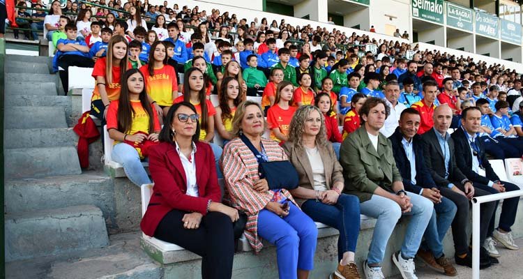 Diputación de Toledo pagará el transporte en los primeros 30 kilómetros en deporte escolar