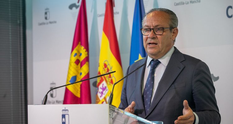 La Junta convocará otras 2.306 plazas de empleo público de las OPE de 2023 y 2024