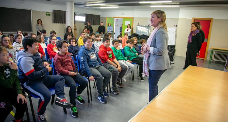 Más de 27.000 menores de la región han participado en el programa Tú Cuentas