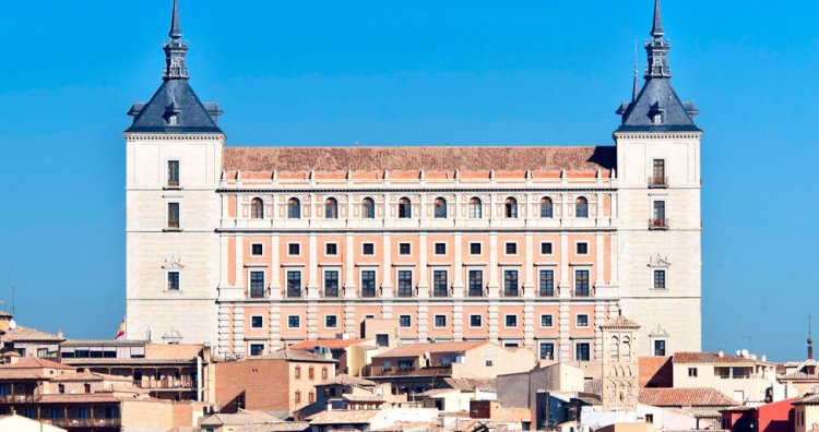 Denuncian que la historia del Alcázar de Toledo contada en la web de Defensa es franquista