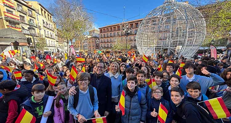 El Ayuntamiento de Toledo celebra con 300 escolares el Día de la Constitución