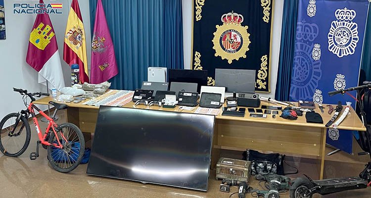 La Policía Nacional desmantela dos narcopisos en el Casco Histórico de Toledo