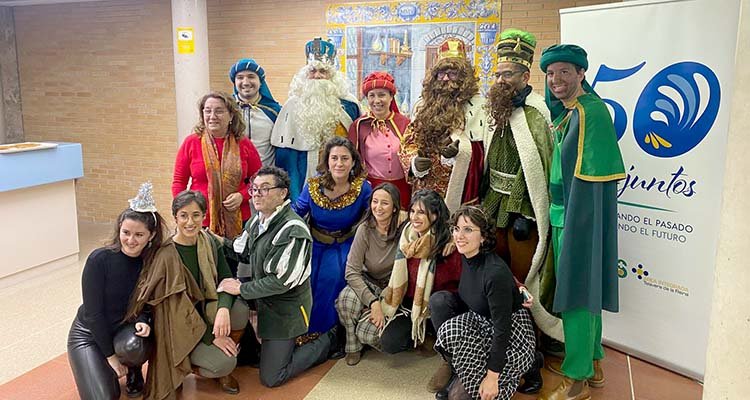 Los reyes y sus pajes, a su llegada al Hospital Nuestra Señora del Prado Talavera de la Reina.